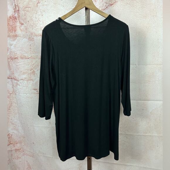 CHICO'S Zenergy black white dot print top size 1 M colorblock statement shirt - Picture 4 of 4